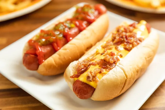 FLAMERS CHARBROILED - San Patricio Plaza