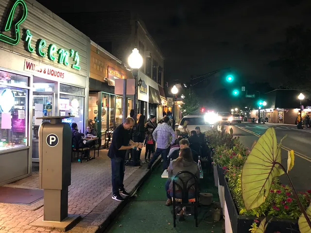 Breen's Wines & Liquors