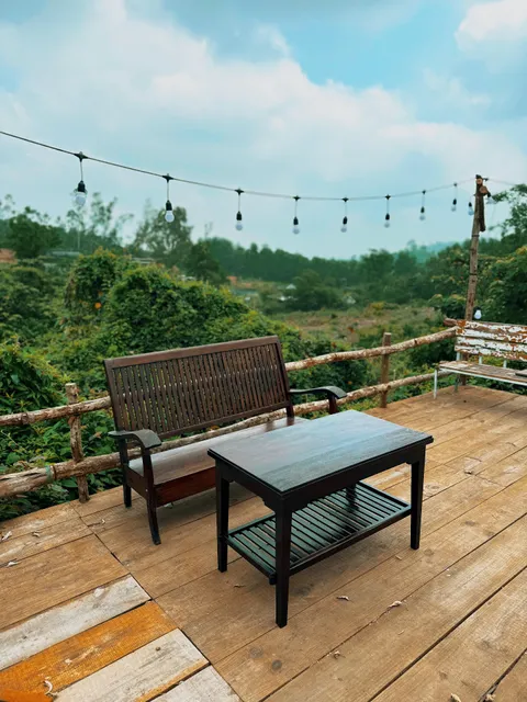 B.tree retreat & homestay