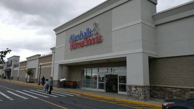 Marshalls & HomeGoods