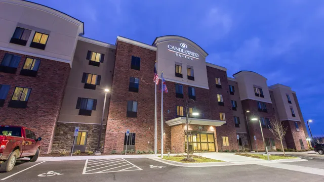 Candlewood Suites Overland Park - W 135th St. by IHG