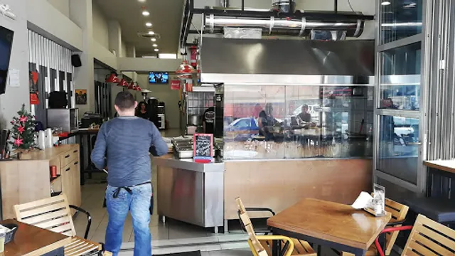 Καντίνα "ΚΟΥΡΟΣ"