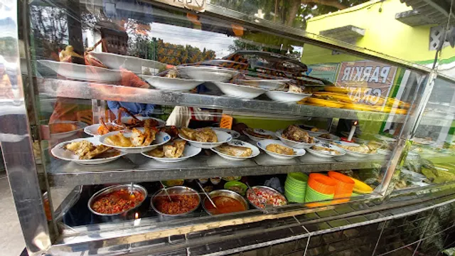 PONDOK PINDANG PEGAGAN "Mbok Yah"