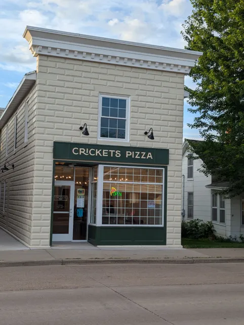 Crickets Pizza