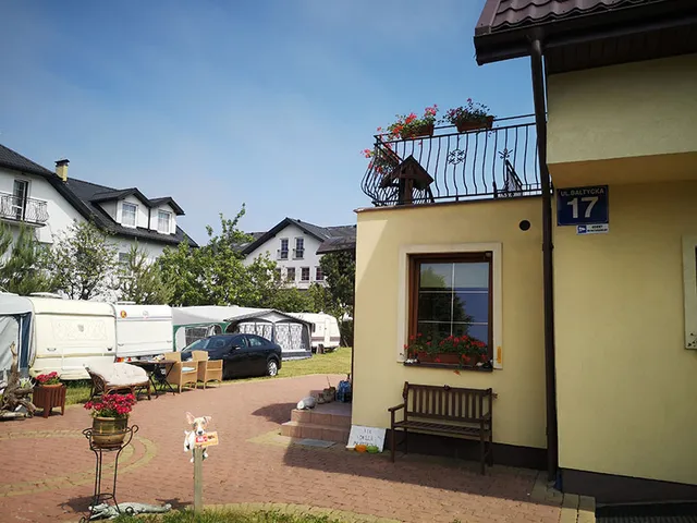 Pole namiotowe WYGODA