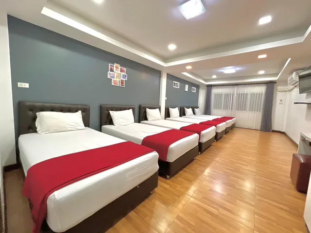 บ้านบีชพูลวิลล่า บางแสน