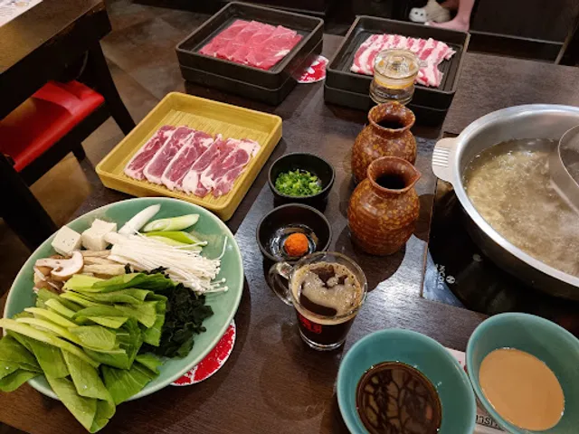 Mo-Mo-Paradise (The Promenade)