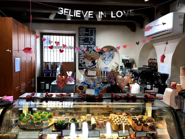 Cake Couture Coffee & Desserts