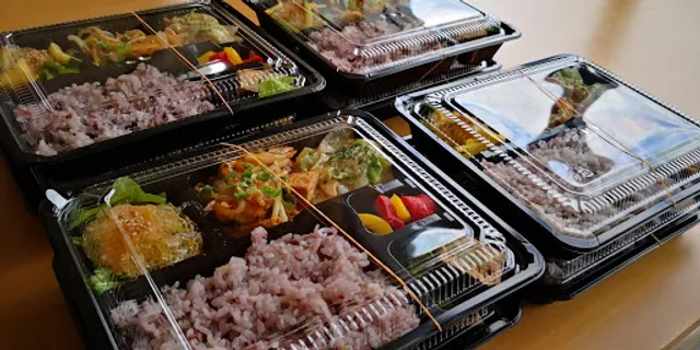 糀とお野菜の小さな台所 キッチン風の穂