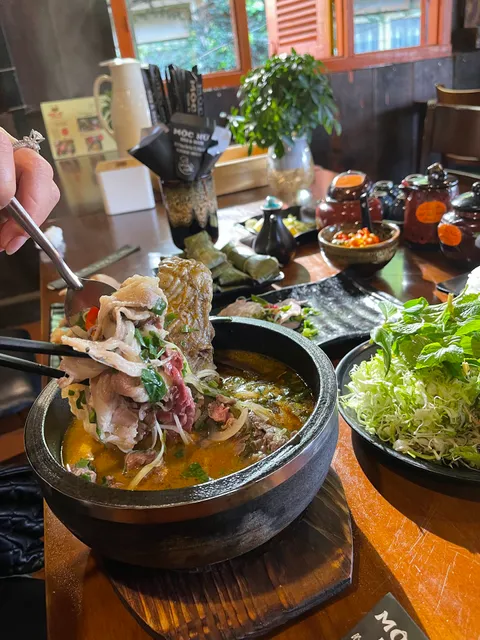 Mộc Nữ BBQ&BEER _ GÀ ĐẬP LU GỐC_ BÚN BÒ BỐC KHÓI CHUẨN VỊ HUẾ