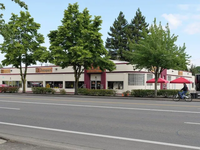 Time Travelers Antique Mall