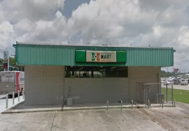 E-Z Mart