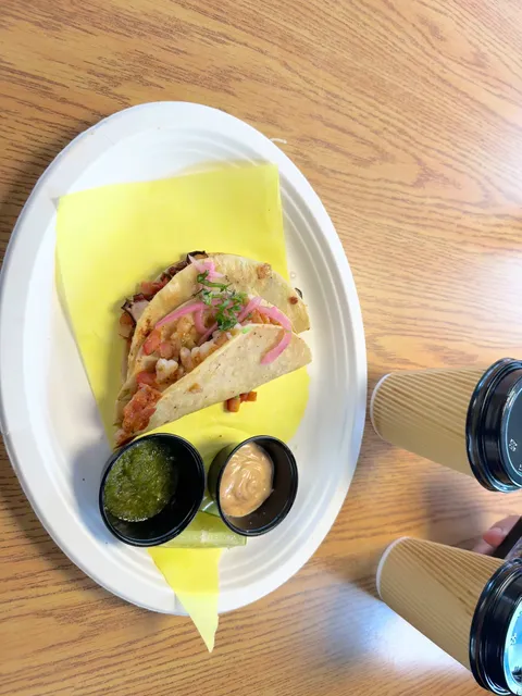 El Viejon Mariscos y Botanas