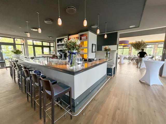 Flott Brasserie & Sportsbar