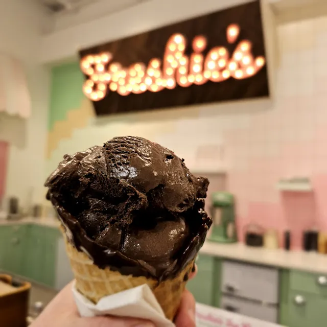 Freshie's Ice Cream & Soda Fountain