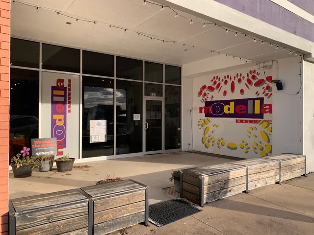 Hazel Modella Art Gallery