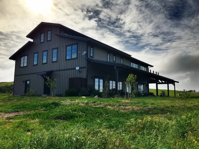 Prefumo Crest Inn | Best Views in SLO