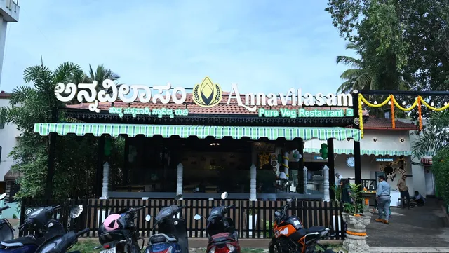 Annavilasam Pure Veg Restaurant
