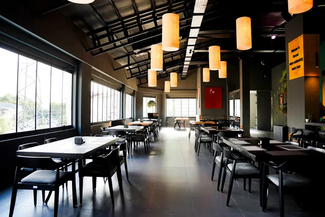 رستوران هیرکانی