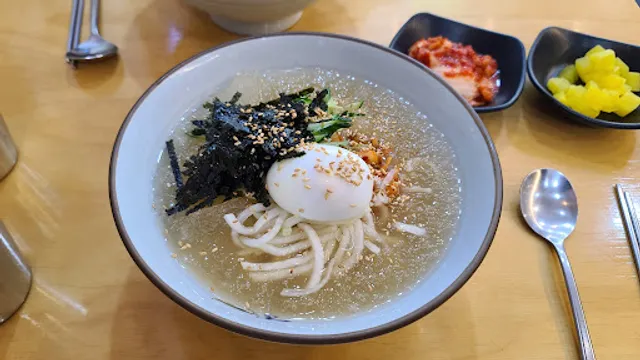 국수나무강동산하점