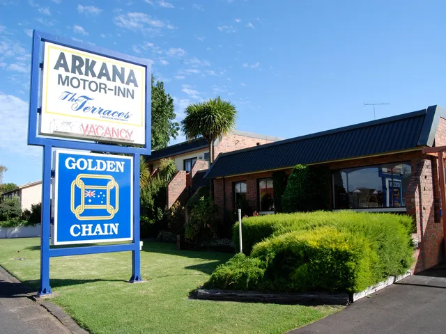 Arkana Motor Inn & Terrace Apartments