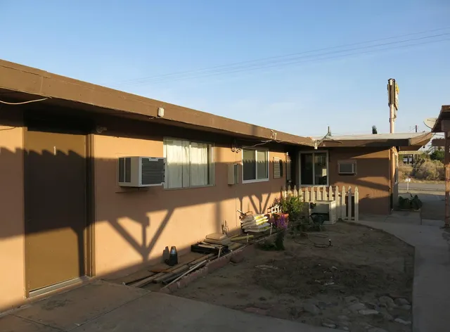 Sea & Sun Lodges-Motel