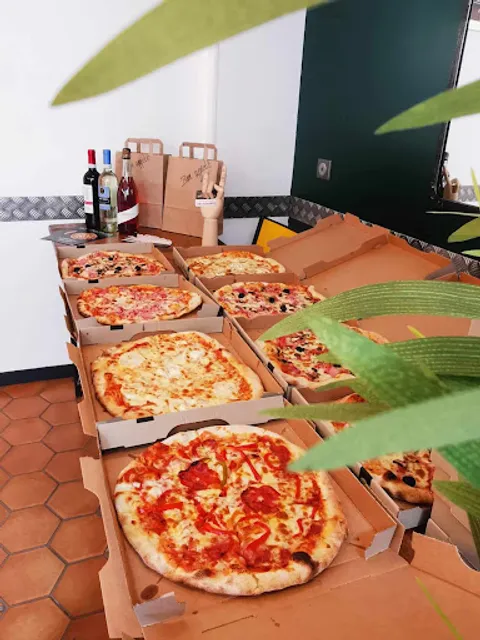 PASTAZZ PIZZERIA COMMERCY