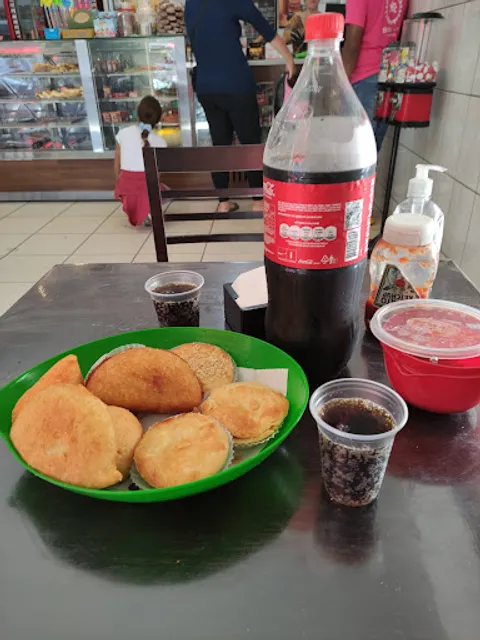 Chaplin Bar e Salgados