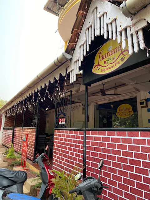 Lauriana's Family Restaurant & Pub