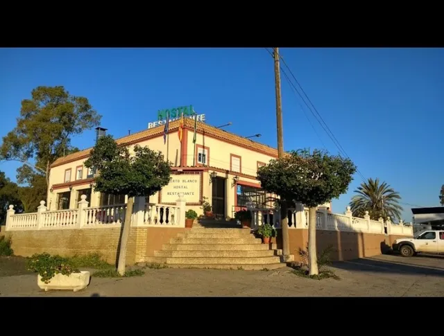 Hostal & Restaurante Puerto Blanco