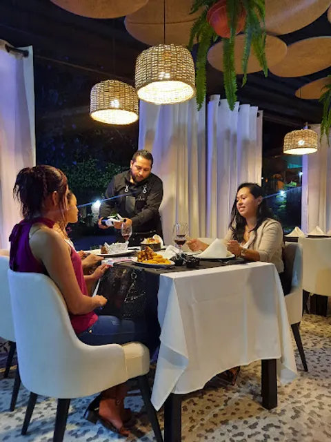 THE STEAKHOUSE - Selva Central