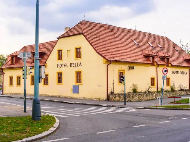 Hotel BELLA