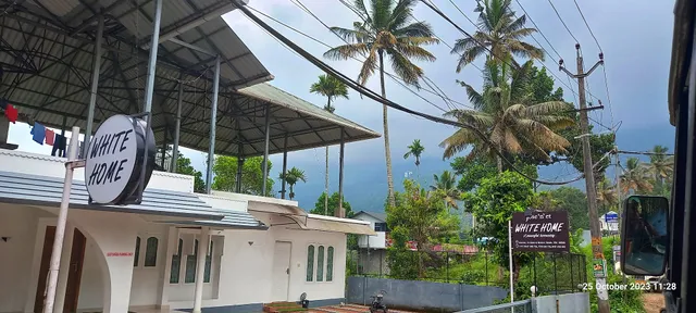 jose 'n' et WHITE HOME Anachal