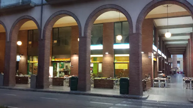 B-CREK CLARÀ, entrepans, amanides i sucs