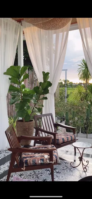 กลิ่นไอทุ่งคาเฟ่ แอนด์โฮมสเตย์ (ห้ามกลับรถที่เทพประทานคอนกรีต ให้ตรงมาไฟแดงบ้านฝางนะคะ)