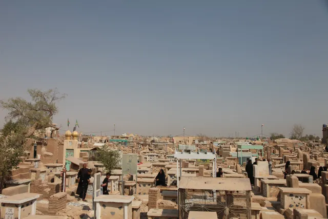 Wadi Al-Salam Cemetery
