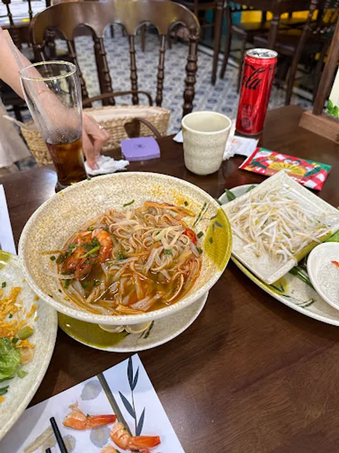 NHÀ BẾP NHA TRANG