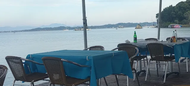 Ταβέρνα μύθος