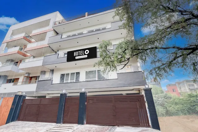 Hotel O Sector 43 Gurgaon