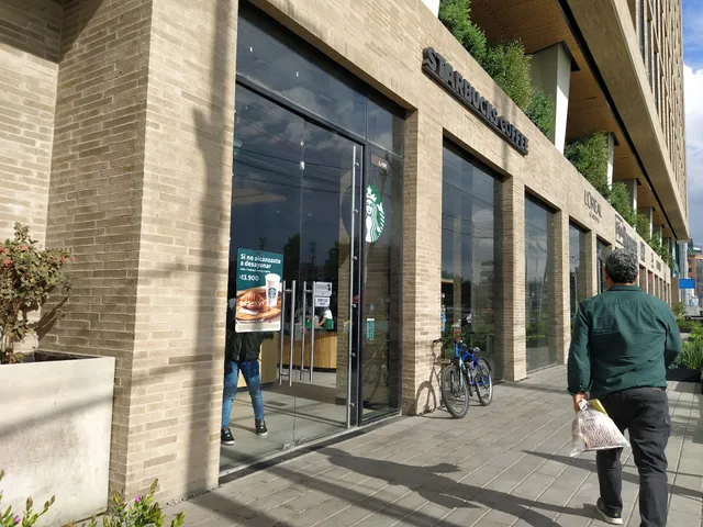 Starbucks Coffee Torre Sapiencia
