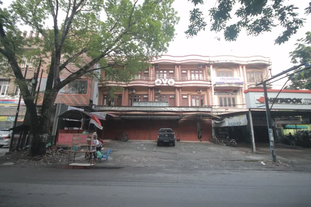 OYO 90381 Belva Guest House