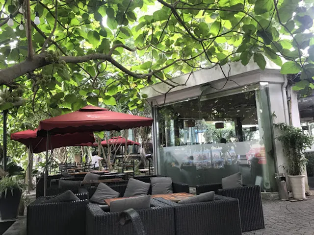 Climax Restaurant & Cafe