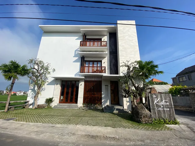 The Kd Suites & Coffee Shop