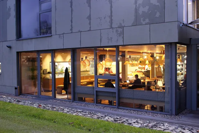 BISTRO GREEN I food & market