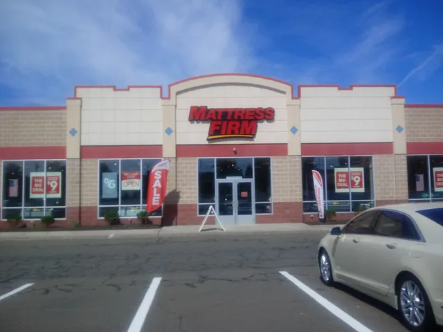Mattress Firm Buckland Hills Mall