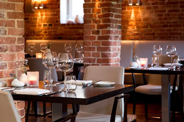 SeaBreeze Restaurant & Bar