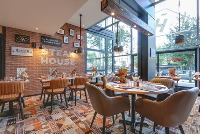 Hippopotamus Steakhouse