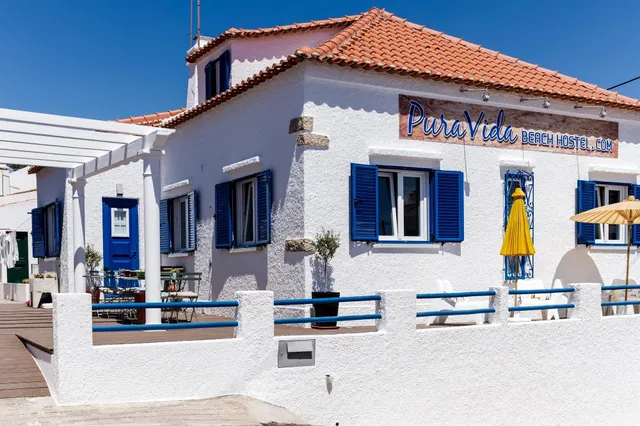 Pura Vida Beach Hostel