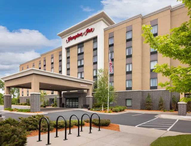 Hampton Inn Minneapolis-Roseville