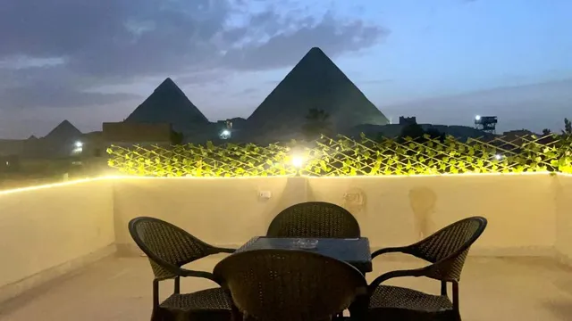 Hur Pyramids Inn